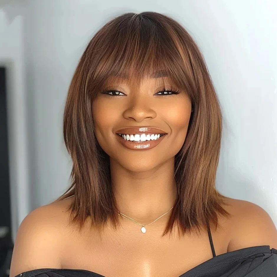 Pelucas cortas marrones pelucas de corte en capas con flequillo 100 % cabello humano sin encaje Foto 1 de 4