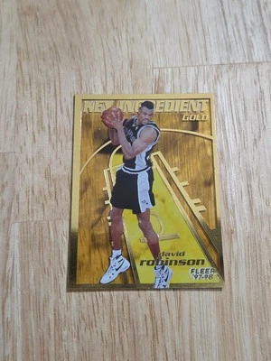 Fleer David Robinson 1997-98 ingrediente clave oro #12 San Antonio Spurs Foto 1 de 4