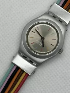 ✨Swatch YSS1006 Lady FILAMENTO Multicolore Rainbow Dainty 7” Original Strap 2004 - Picture 1 of 6