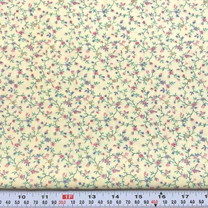 Vintage Peter Pan Stoffe Blumen auf hellgelber Baumwolle Stoffrest 9" x 45" - Bild 1 von 2