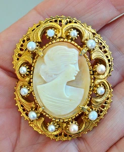 VINTAGE FLORENZA Carved Pink Shell~Faux Pearls CAMEO BROOCH PIN PENDANT ITALY - Picture 1 of 5
