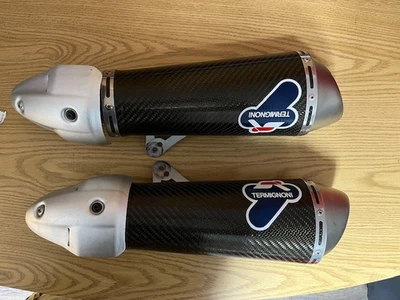 Silenciador deslizable de carbono TERMIGNONI para Ducati MONSTER 696 Foto 1 de 4