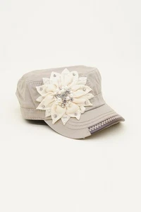 New Olive & Pique Women's Bling Rhinestone Flower Cadet Hat - Khaki - Bild 1 von 1