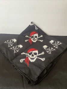 Roter Hut Pirat Totenkopf gekreuzte Knochen Totenköpfe 20"x20" Bandana NEU - Bild 1 von 8