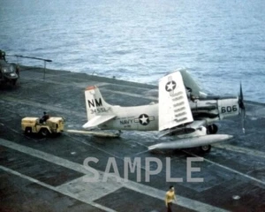 US Navy Douglas A-1H Skyraider USS Bon Homme Richard 8x10 Vietnam War Photo 518 - Picture 1 of 2