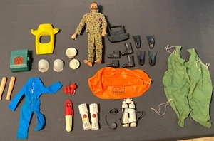 HASBRO - 1970 - GI JOE - SEA ADVENTURER FIGURE - With Accessories - Picture 1 of 11