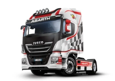 Iveco E5 Hi-Way Abarth trattore stradale kit 1-24 Italeri 3934 camion modellino - Immagine 1 di 2