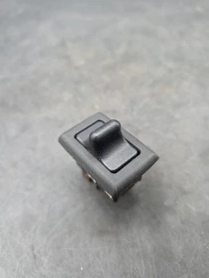 Interruptor ventana panel puerta turbo Porsche 911 930 1965-89 91161362103 F2-516 Foto 1 de 4