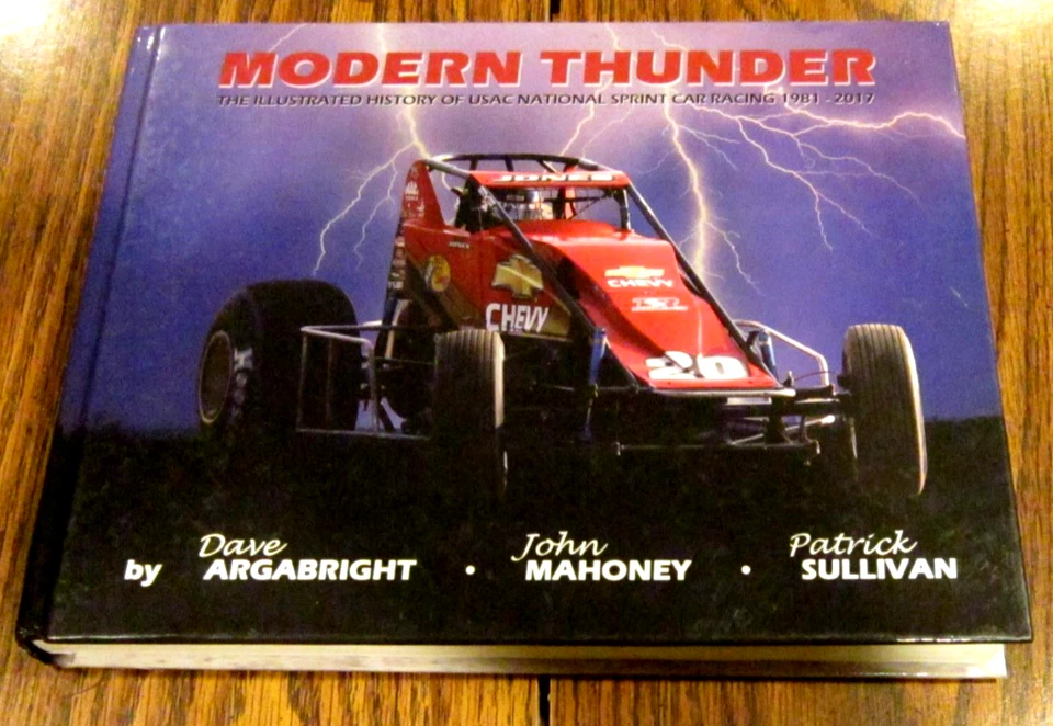 Modern Thunder by Patrick Sullivan, Dave Argabright & John Mahoney - Sprint Car Foto 1 de 4