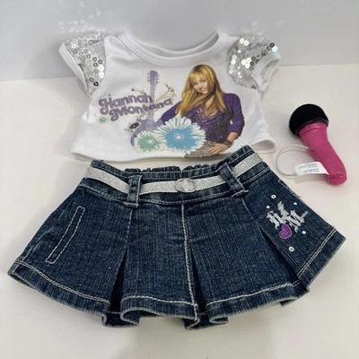 Conjunto Build A Bear Hannah Montana Camisa Plateada Lentejuelas Denim Falda y Micrófono Foto 1 de 4