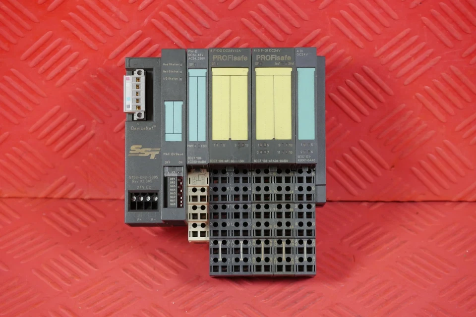 SST 5136-DNS-200S + 4 Module + Endkappe Sofort Lieferbar! - Image 1 of 4