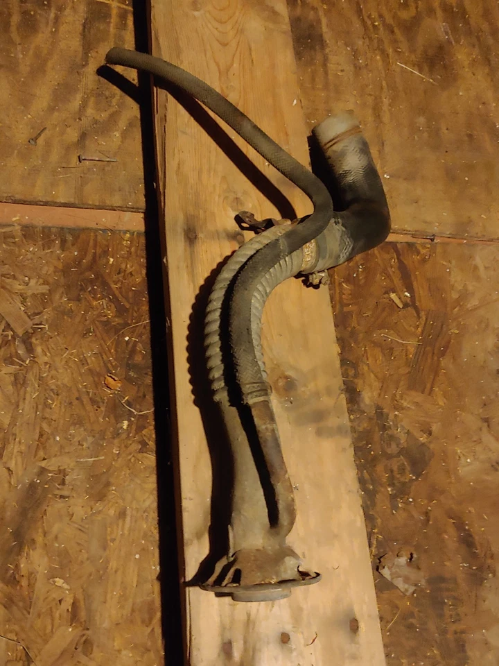 Datsun 280zx 1979-83 cuello de llenado de combustible tanque de gasolina fabricante original Foto 1 de 4