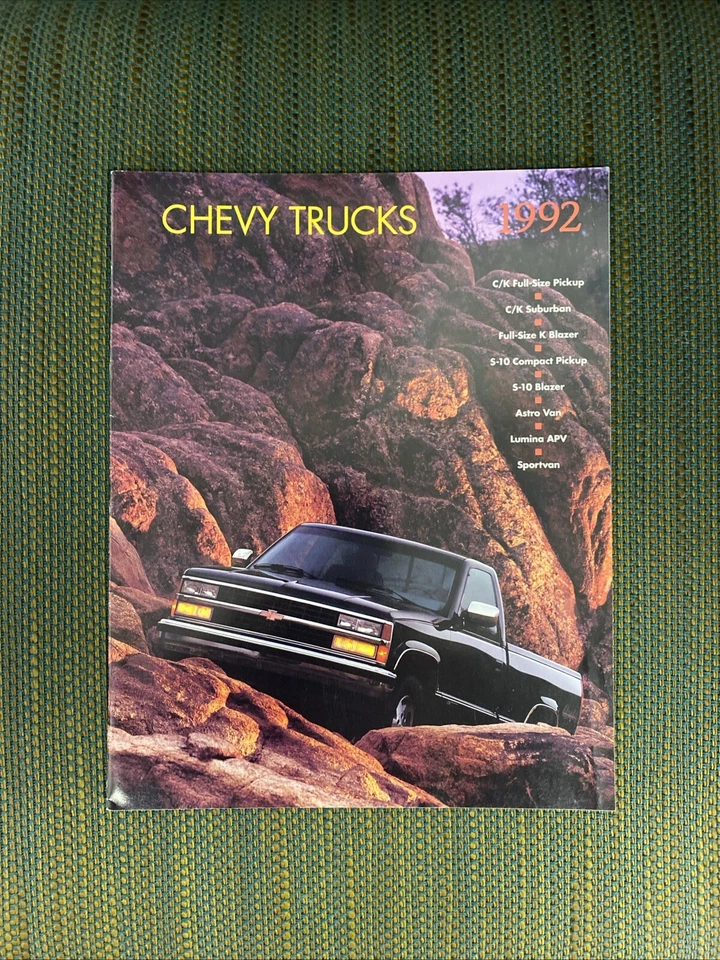 1992 CHEVROLET SUBURBAN BLAZER S10 ASTRO VAN SPORTVAN REVENDEDOR FOLHETO DE VENDAS - Imagem 1 de 1
