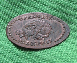 Medal - Elongated Cent Stamped Arkansas Razorback - Copper  - UNC #S981 - Bild 1 von 3