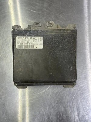 Módulo de control motor 94-97 Mercedes Benz C220 W202 2,2 L 017 545 84 32 Foto 1 de 4