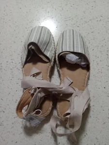 Old Navy - Lace Up Sandals - Picture 1 of 3