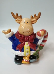 CHRISTMAS TEAPOT REINDEER HAND PAINTED REMOVABLE TOP - Picture 1 of 6