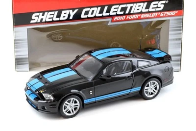 1:18 Shelby Collectibles 2010 Ford Shelby GT500 Coupé Nero Con Strisce Blu - Immagine 1 di 4