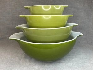 Set Of 4 PYREX Green “Verde” Cinderella Nesting Mixing Bowls - Picture 1 of 24