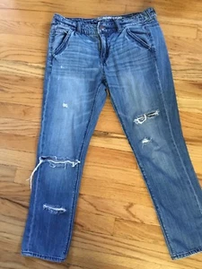Women’s American Eagle Distressed Slouchy Jeans Size 4 Regular - Picture 1 of 6