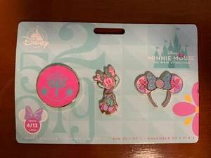 Disney Minnie Mouse The Main Attraction It's a Small World April Mickey Pin Set - Picture 1 of 2