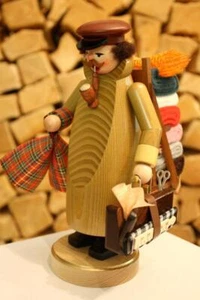 Räuchermann Stoffhändler Höhe 23cm NEU Rauchen Rauchfigur Rauchmann Räucherfigur - Picture 1 of 1