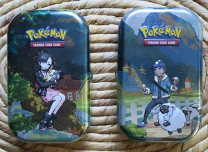 2 leere Pokémon Krone Zenith Mini Tins - Marnie & Morpeko / Hop & Wooloo - Bild 1 von 4