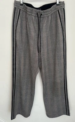M&S UK 18 Regular Wide Leg Elasticated Waist Side Stripe Track Pants Joggers - Image 1 of 4