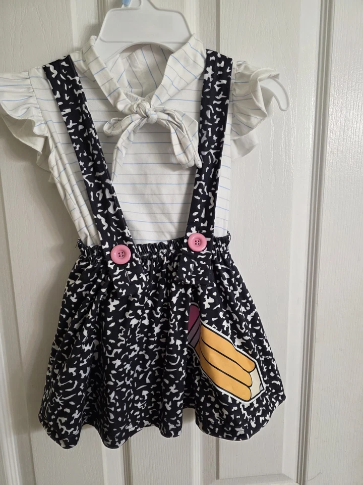 Vestido y camisa de composición para niña talla M blanco y negro buen estado Foto 1 de 2