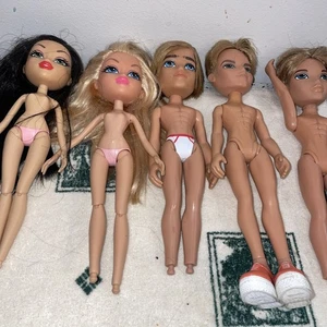 MGA Bratz Lot 5 verschiedene Jahre - Bild 1 von 8