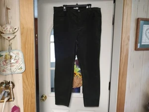 NWT Loft Dark Olive Green Skinny High Rise Corduroy Size Women's 34/18 - Picture 1 of 3