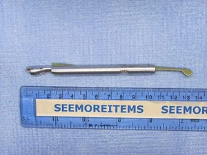 GARRARD  AUTO CHANGE  SPINDLE  135MM LONG  APPROX (INCLUDING ACCUATOR) - Picture 1 of 1