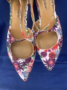 COMFORT VIEW Floral Beauty Purple Red Multi Pumps High Heels Sz 8 WIDE ❤️sj7m47 - Picture 1 of 10