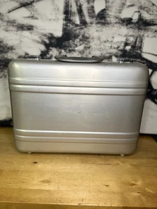 Zero Centurion Elite Halliburton Aluminium Aktenkoffer Koffer Zahlenschloss - Bild 1 von 7