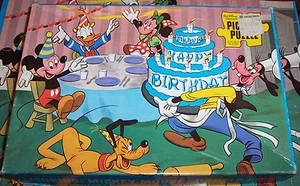 VINTAGE 60 PIECE - 14" BY 10" WALT DISNEY CHARACTER JAYMAR PUZZLE-MICKEY, GOOFY - Picture 1 of 3