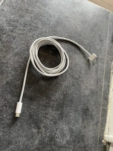 CÂBLE APPLE 2M MAGSAFE 3 / USB C - Picture 1 of 1