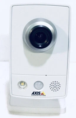 AXIS M1054 Compact PoE Network IP Camera 0338-001-04 - Image 1 of 4
