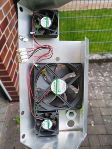 3 Lüfter Von Marke Sunon - Bild 1 von 4