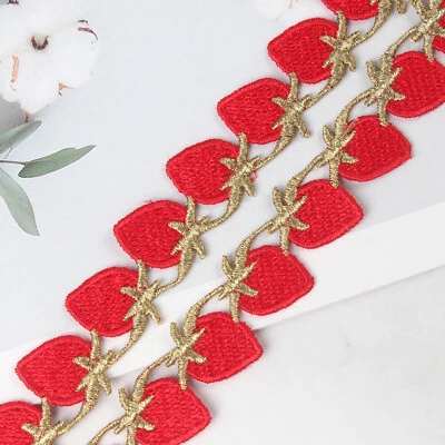 Cinta de encaje bordada con forma de fresas de 5 yardas para decoración de costura Foto 1 de 4