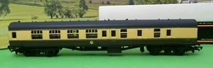 Entrenador de frenos de corredor Mainline BR Mk1 W34860 marrón/crema OO 37-106 en caja (p) - Imagen 1 de 4