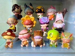 Dimoo Forest Night Series Blind Box Modellino Confermato Giocattolo - Foto 1 di 28