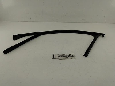 Alfa Romeo Giulia Driver Left Front Upper Door Window Seal Molding 2017-2024 Foto 1 de 4