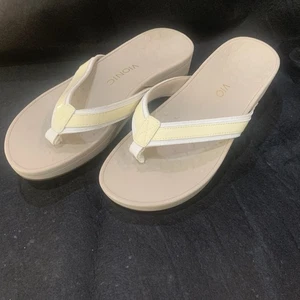 Vionic Womens Tan Khaki High Tide Flip Flop Thong Comfort Support Sandals sz:9 - Picture 1 of 6