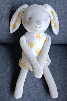 409🌟42Cm Obaibi Doudou peluche velours lapin gris avec robe blanche pomme  - Photo 1/4