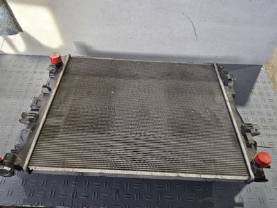 Dodge Ram 1500 2009-2024 radiador 3,6 L Foto 1 de 4