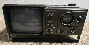 Vintage Midland 15-051 AM/FM Radio / TV Works Parts Repair No Antenna  - Picture 1 of 17