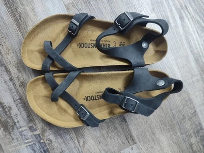 Sandálias Birkenstock Rio 40 largas femininas EUA 10 masculinas 8 tiras pretas   - Imagem 1 de 4