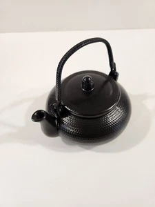 SWEET EXPRESSIONS~Small Black Teapot Infuser/with Lid & Screen - Picture 1 of 5