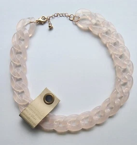 Anthropologie Chunky Curb Link Chain Single Strand Pink Lucite Necklace NWT - Picture 1 of 4