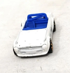 Hot Wheels Triumph TR6 - Picture 1 of 5